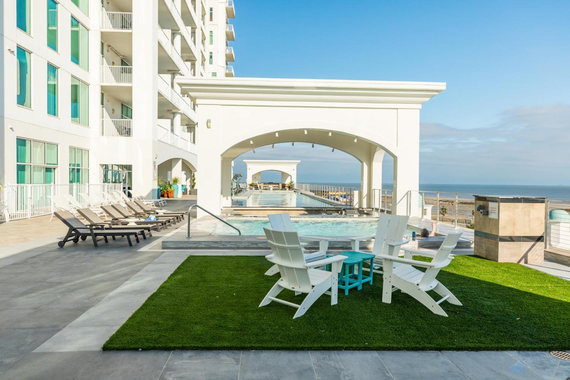 Emerald By The Sea Retreat Galveston Chambre photo